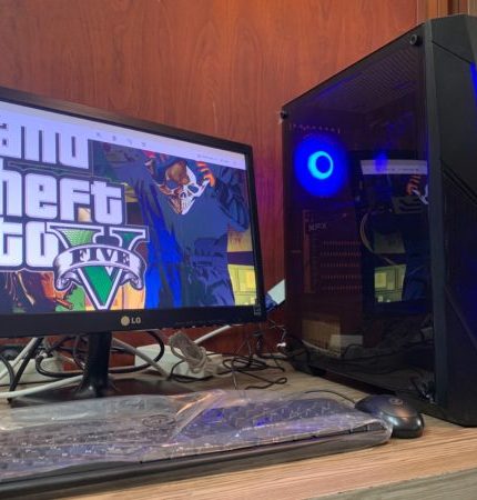 کامپیوتر گیمینگ -طراحی-اداری-خانگی Core i5 4460، رم 16GB، گرافیک 8GB DDR5، هارد 500گیگ – کد C4 با 24 ماه گارانتی تعویض